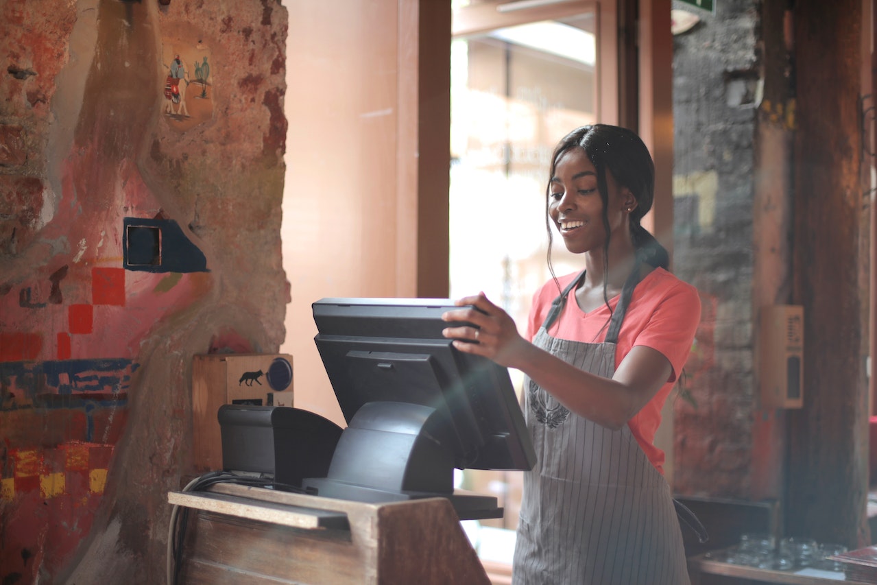 Surviving the Hospitality Crisis Empower Your Business with IT Cost-Cutting Strategies - Speedster IT